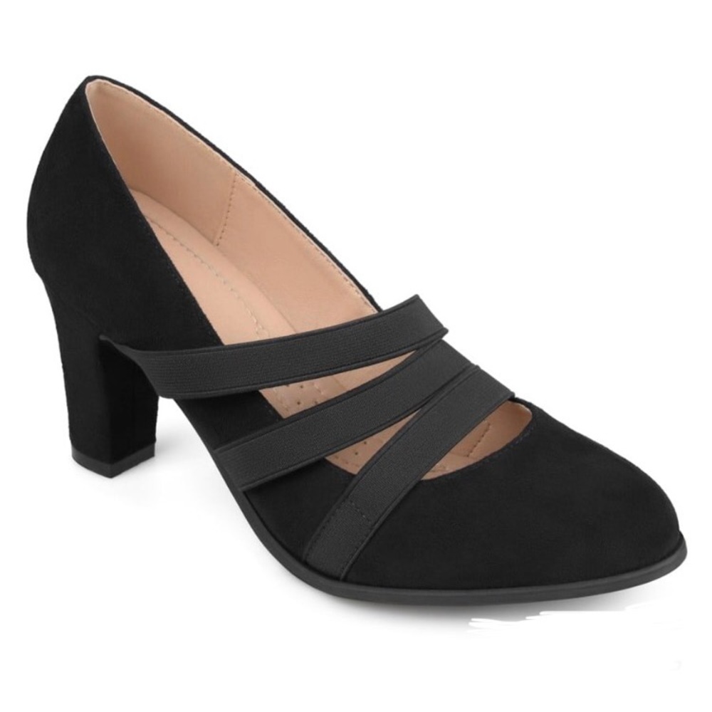 Vintage style faux suede pumps!